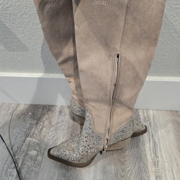 Madden Girl Sparkly Boots - Picture 8 of 16